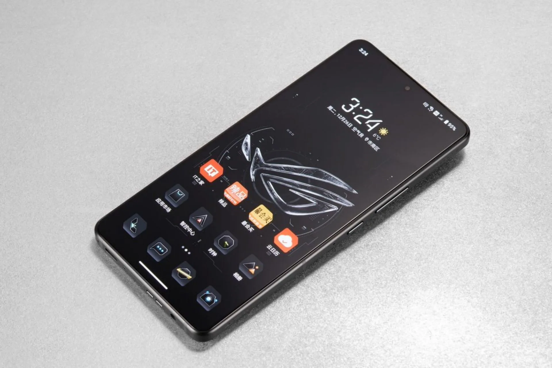 Asus ROG Phone 8 Pro smartphone image 3
