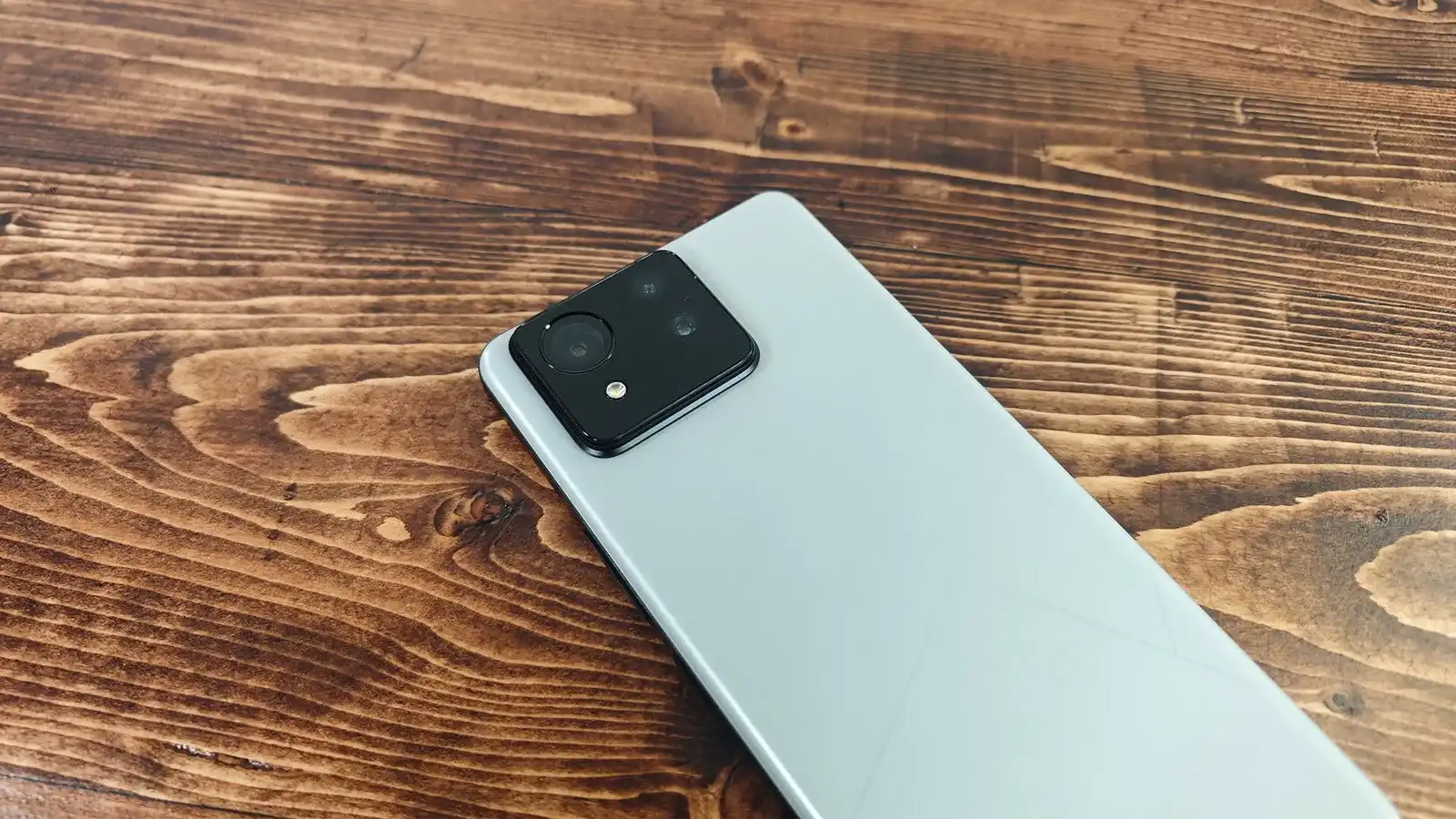 Asus Zenfone 11 Ultra smartphone