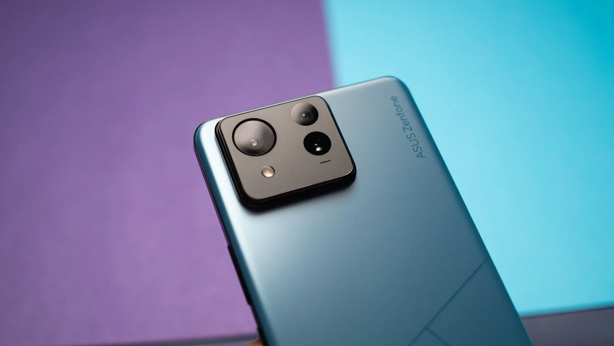 Asus Zenfone 11 Ultra smartphone image 3