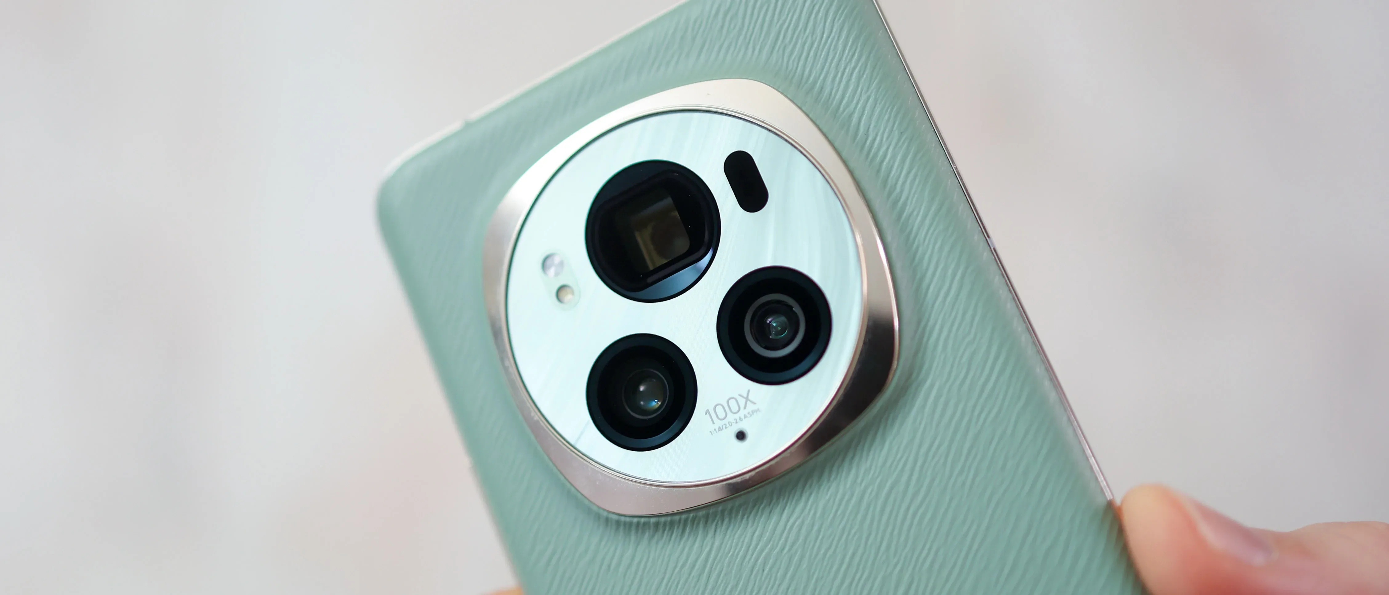 Honor Magic6 Pro smartphone image 3