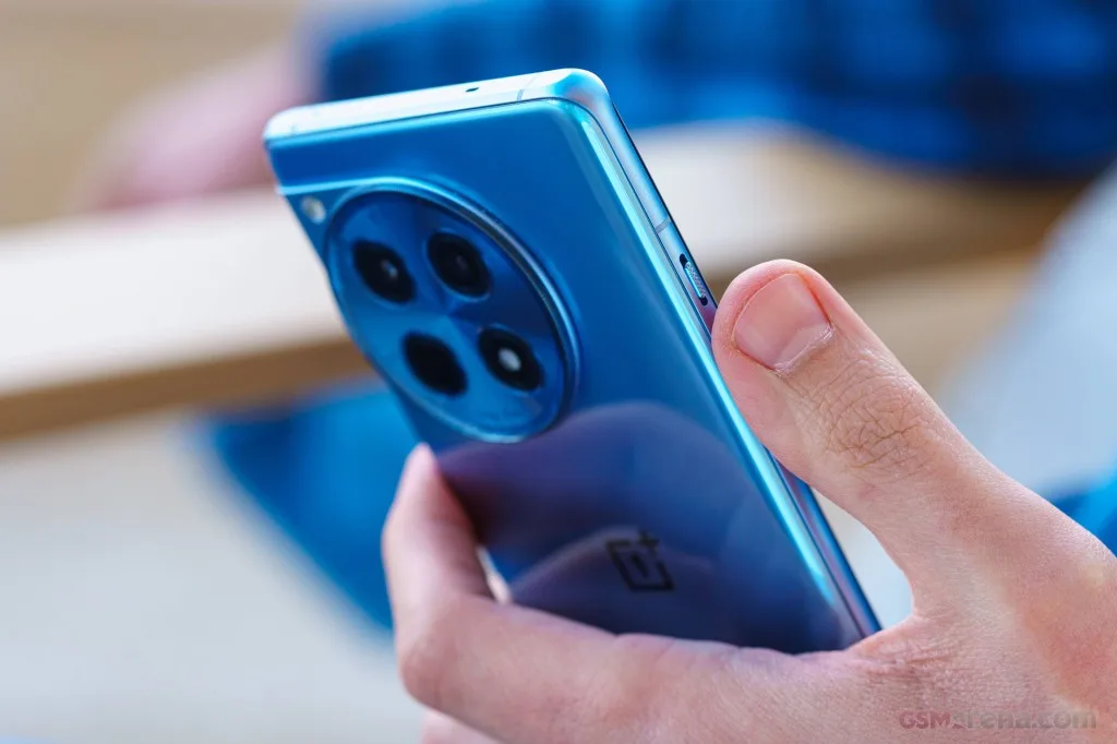 OnePlus 12R smartphone image 2