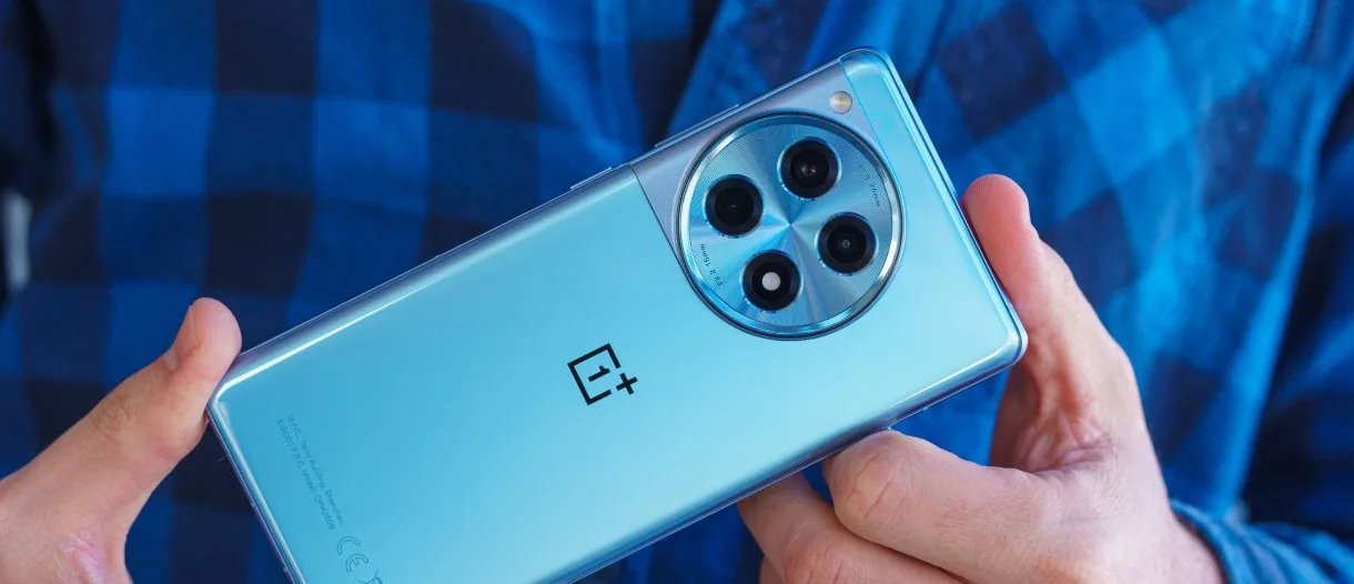 OnePlus 12R smartphone image 3